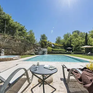 https://molino-della-lodola.it-tuscanyhotel.com